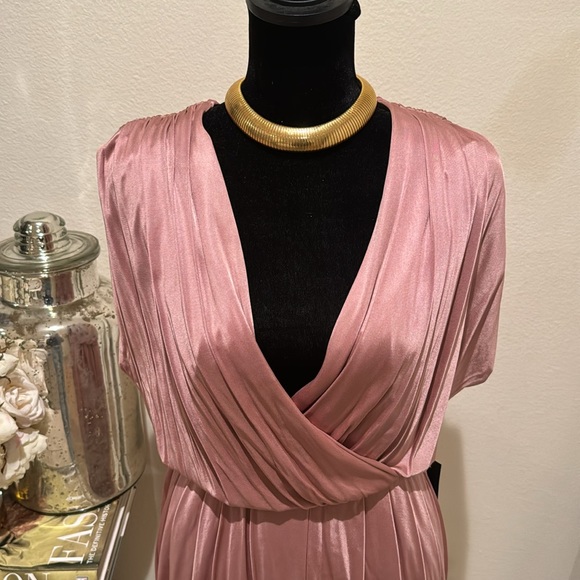 New w/tags BLACk HALO mini dress for Spring!🌸 - Picture 5 of 11